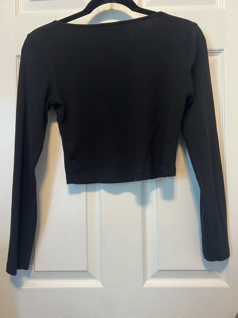 Brave Soul Black Long-Sleeve Sweetheart Crop Top - Picture 2 of 3
